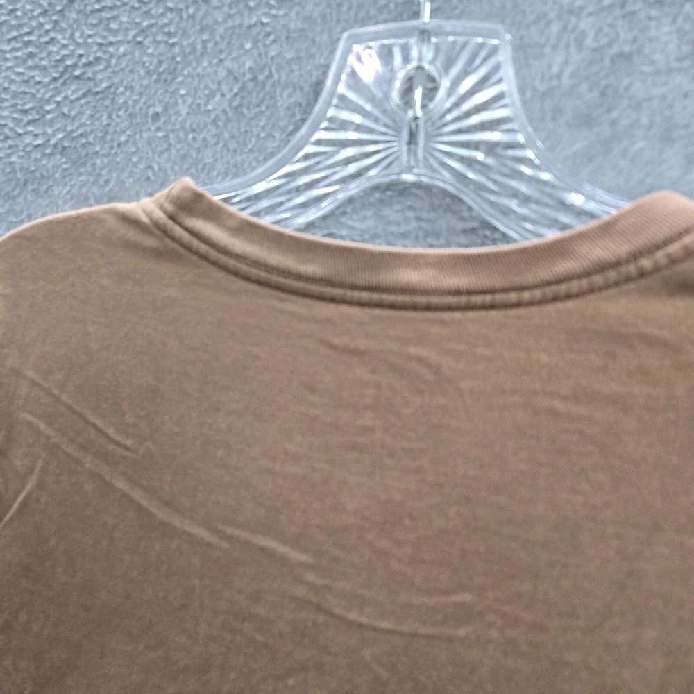 Air Jordan Men Shirt Large Brown Jump Man World Champs Logo Graphic Crew Neck‎